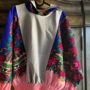 This is a beautiful two piece. By Mitra.